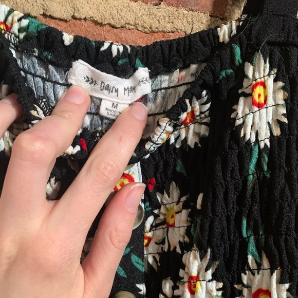 🌼 Black floral maxi romper 🌼 - Picture 6 of 6